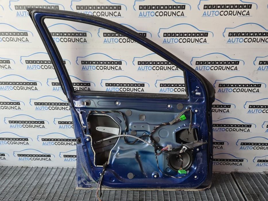 Usa Stanga Fata Volvo XC90 2002 - 2006 SUV 4 Usi ALBASTRU (827) FĂRĂ GEAM ZGÂRIATA