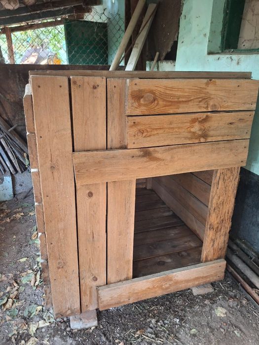 Новая будка крепкая для большой собаки