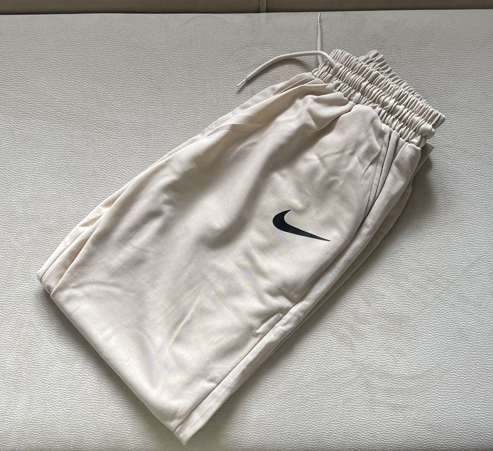 Спортен екип “Nike”
