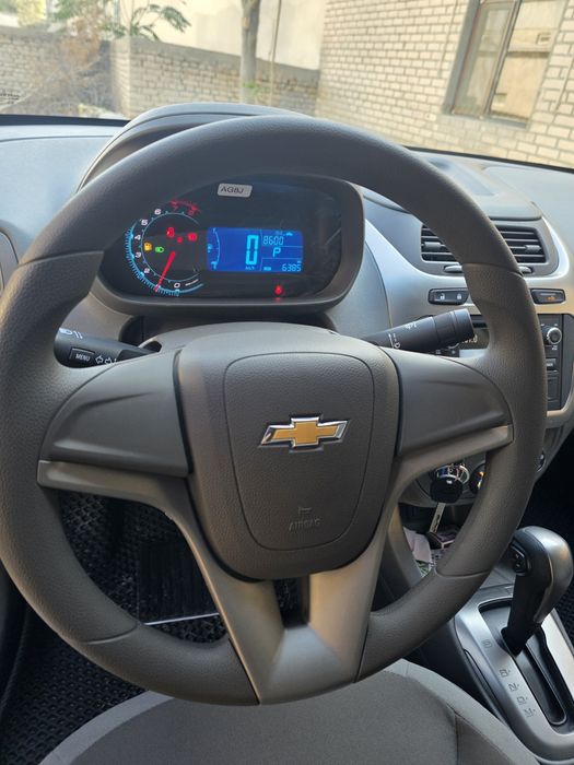 Срочни сотилади 2025