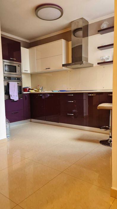 Продава се Мезонет в Пловдив, Остромила - 200 кв.м за 2000 €/кв.м - Снимка #1