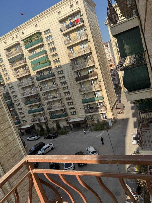 Сдаю квартиру
Новостройка в Чиланзаре
2/5/12
55 м2
Ал-Хорезми круг