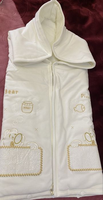 Белоснежный, мягкий и тёплый конверт.