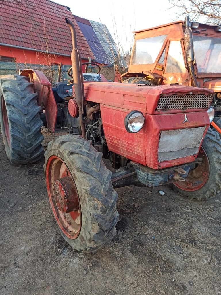 Vând tractor same