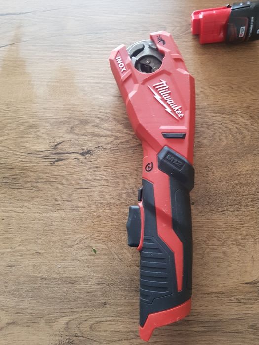 Milwaukee Raptor inox