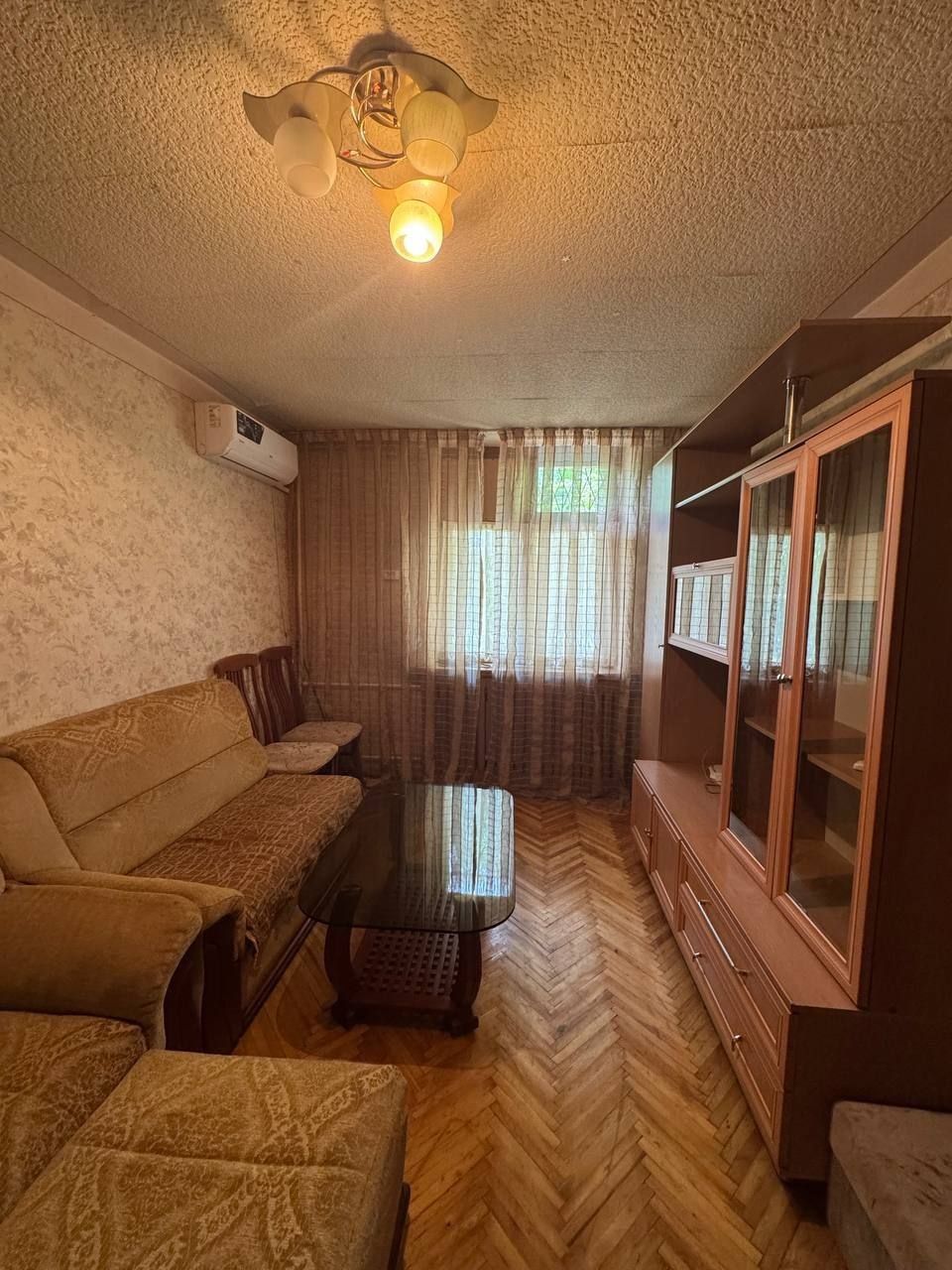 Учувчилар Шахарчаси. Авиагородок 1 ком 1 этаж /4