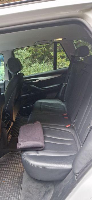 BMW X5 3.0d xDrive –213000km– Varianta ok cu o singură turbină –