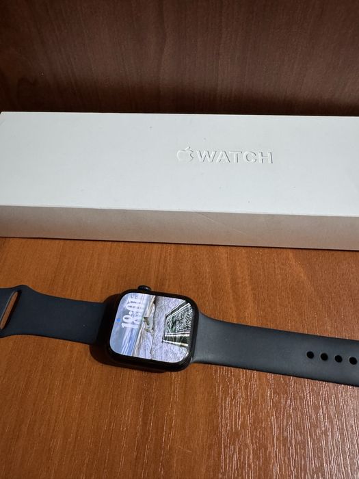 Продам apple watch 8 45 mm