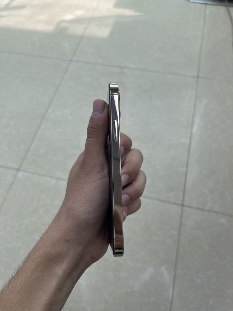 iphone 12 pro.