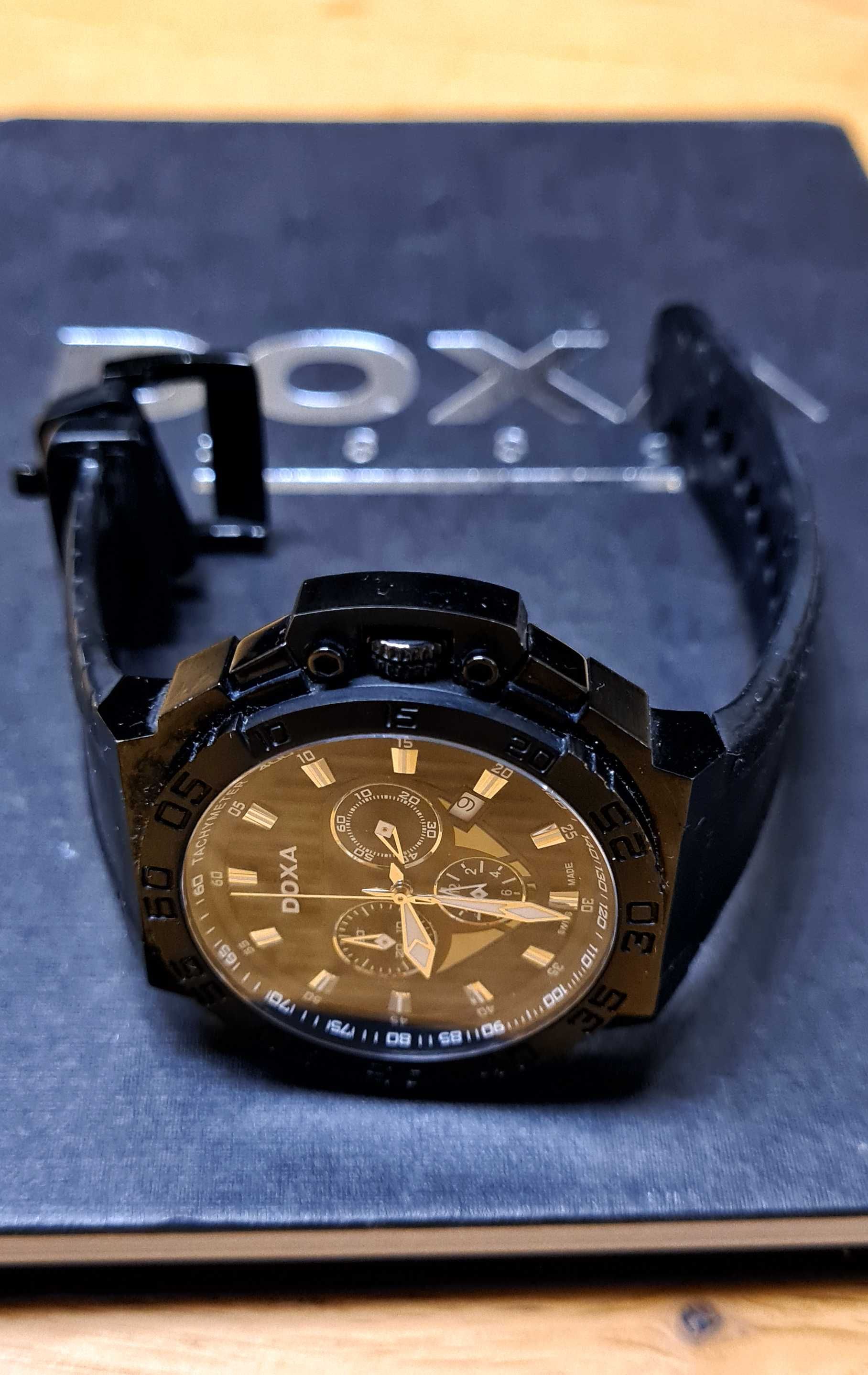 DOXA Chronograph - Мъжки Швейцарски Часовник