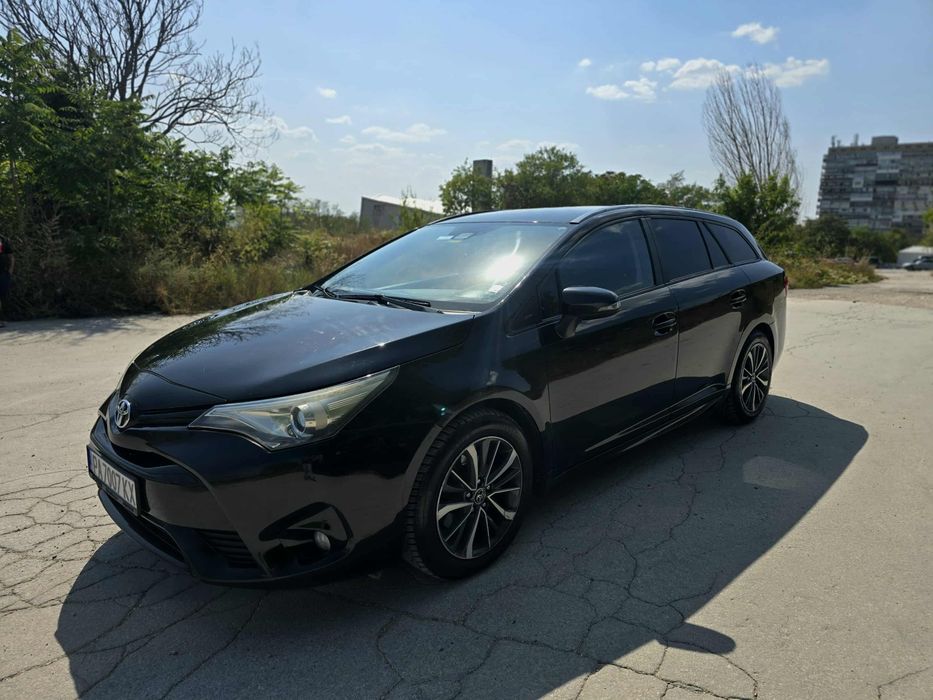 Toyota Avensis 2016