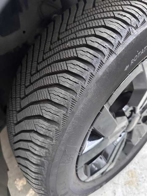 Vand 4 cauciucuri iarna Michelin Alpin215/60R17, 2025, rulate 500 Km.