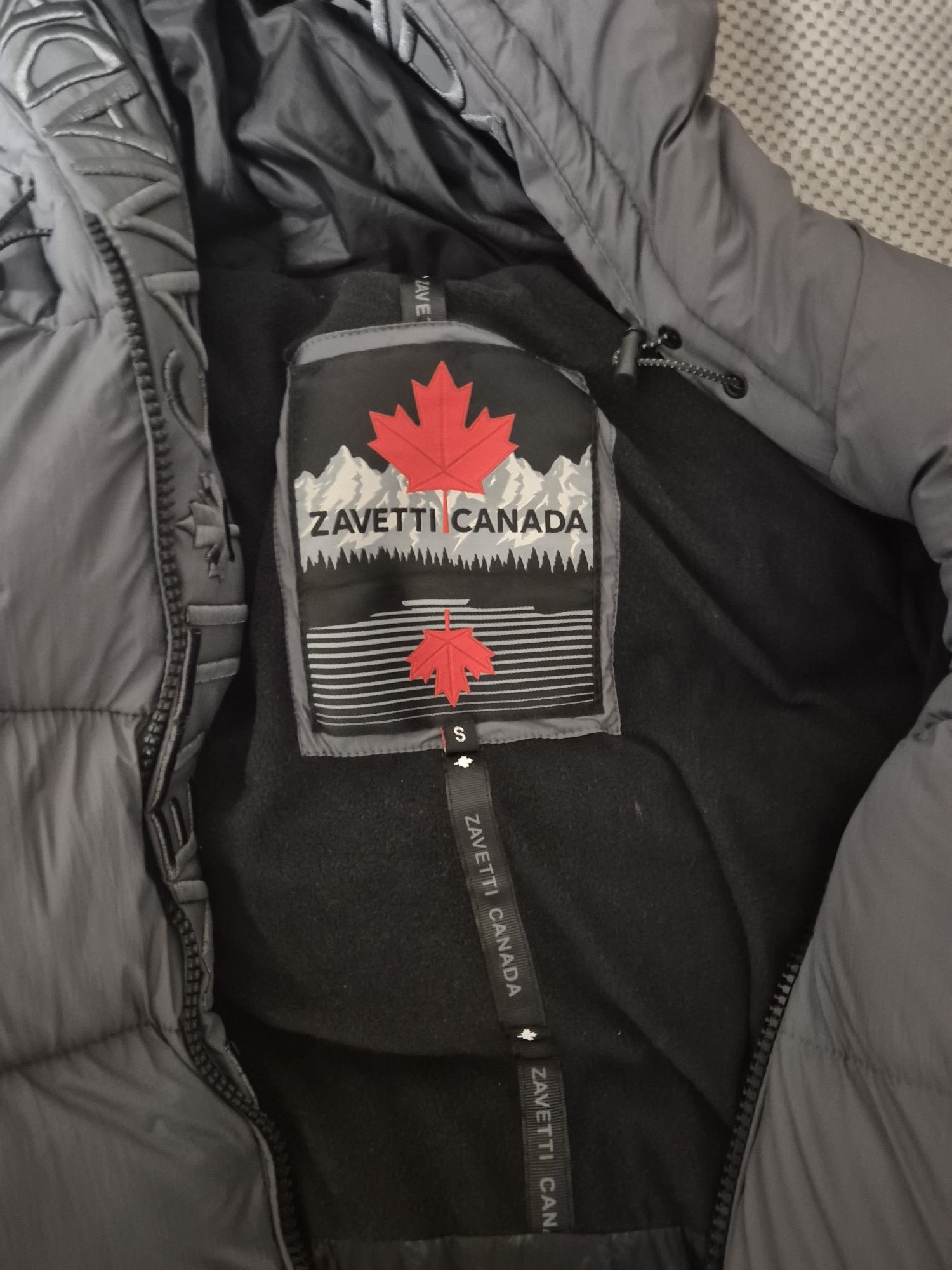 Зимно яко Zavetti Canada