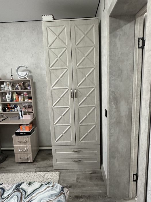 Продам шифоньер