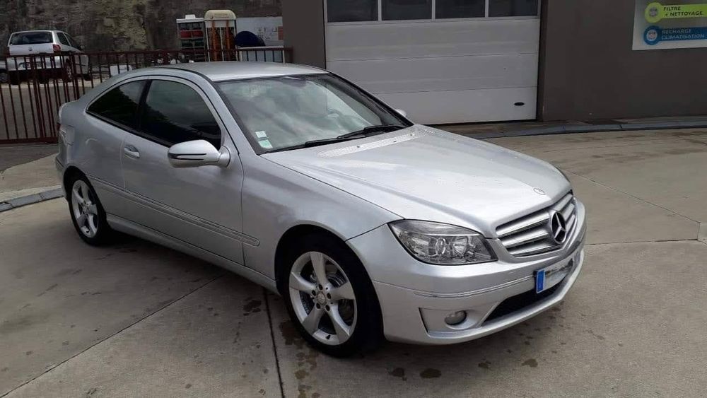Vând Mercedes CLC, 220 CDI