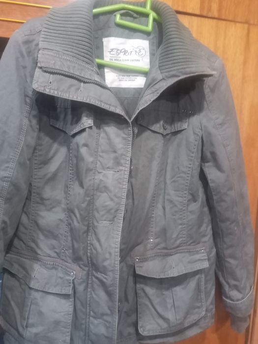 Продам мужская куртка в хорошем состоянии размер 48