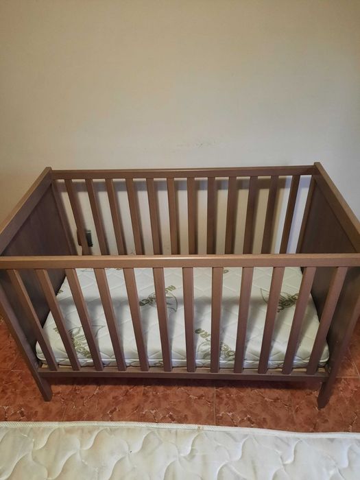 Бебешка кошара 60×120 Икеа  +матрак