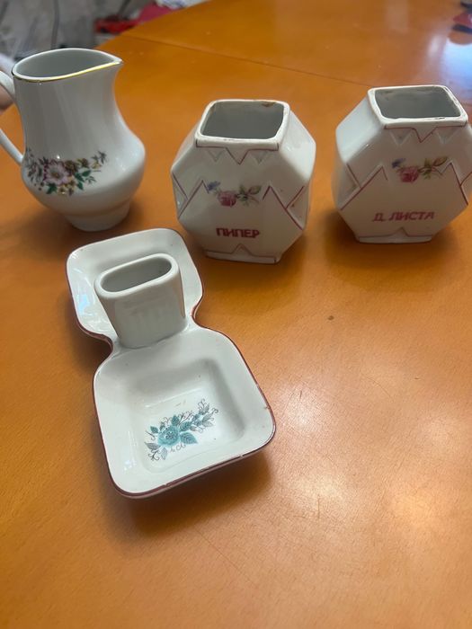 Български порцеланови красотички