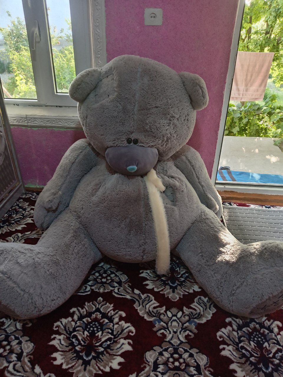 Tedi ayiqchasi sotiladi boyi 2 metr yangi hali narxini kelishamiz
