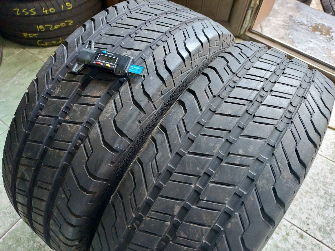 2 anvelope 215/65 R15 C Continental