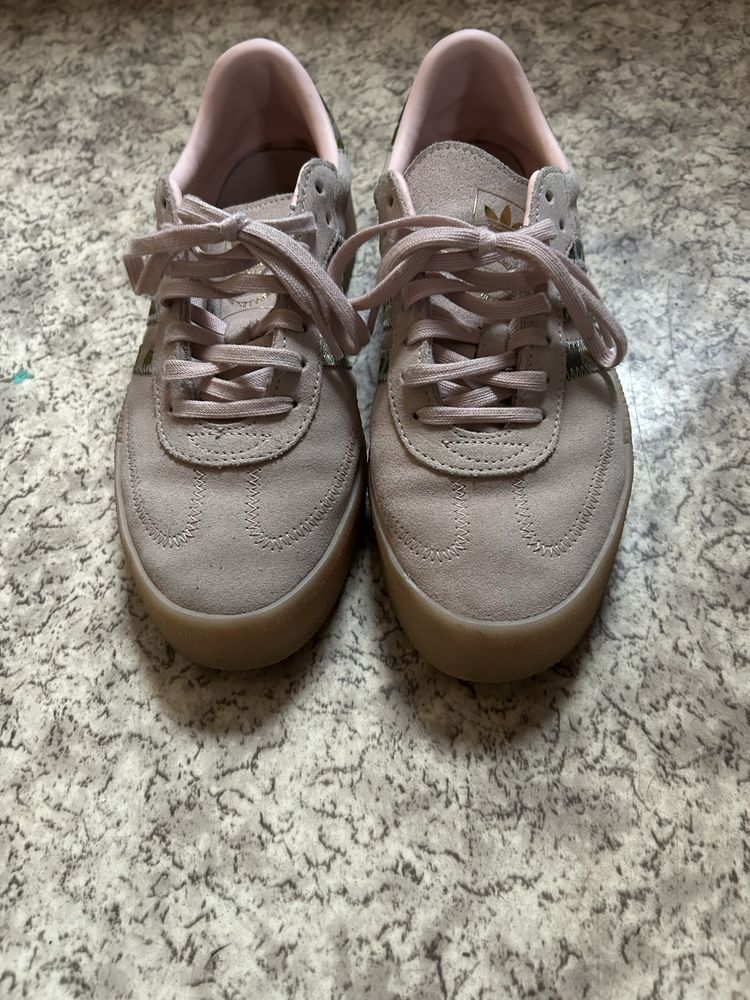 Дамски кецове ADIDAS