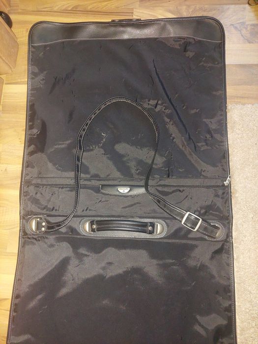 Geanta transport,port-costum haine,rochii,costume ,diverse