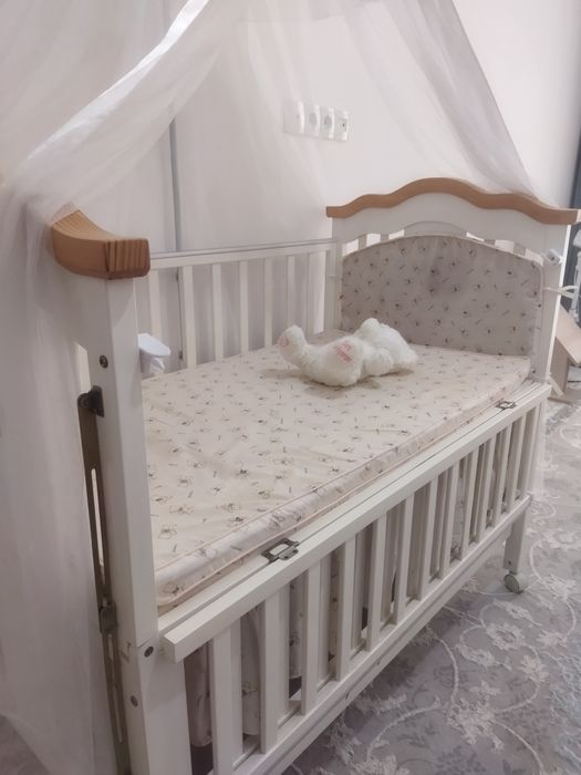 Bolalar yotoği, Dubai'da ishlab chiqarilgan. Zudlik bilan sotiladi.