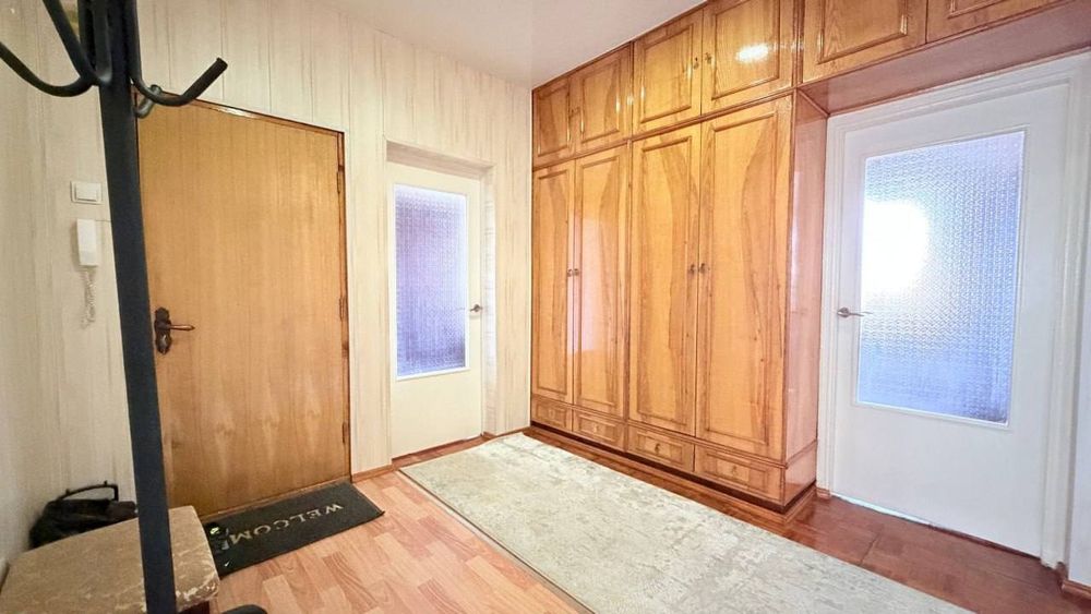 Метро Ойбек Angels food 4х комнатная с ремонтом 100м²