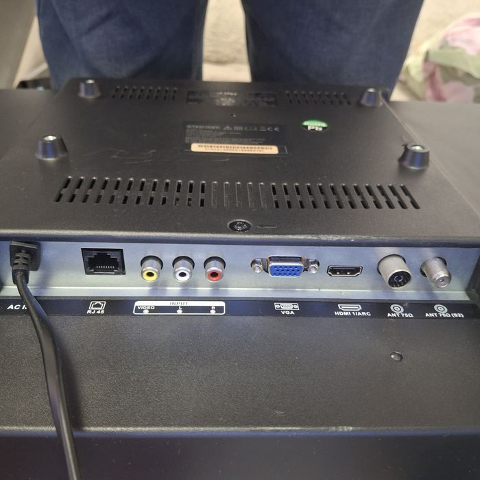 Vand smart tv starlight de 81cm