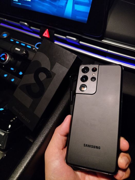 Продам Samsung Galaxy S21 Ultra 5G 12/256gb.