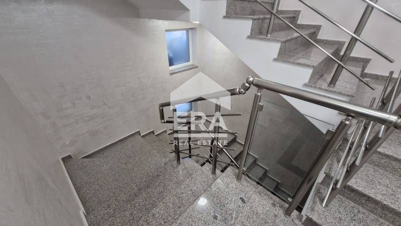 Дава се под наем Двустаен апартамент в Варна, Колхозен пазар - 65 кв.м за 450 € - Снимка #11