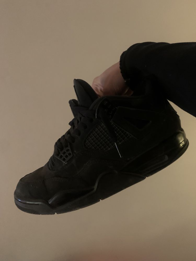 Jordan 4 Black Cat
