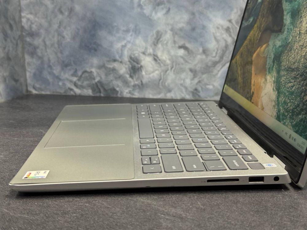 Dell inspiron x360 i5-1235U / 16 / 256 SSD M2