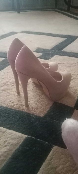 Продам новые туфли