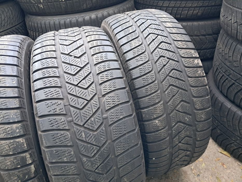 Anvelope second iarna 245 50 R18 Pirelli *RFT RSC