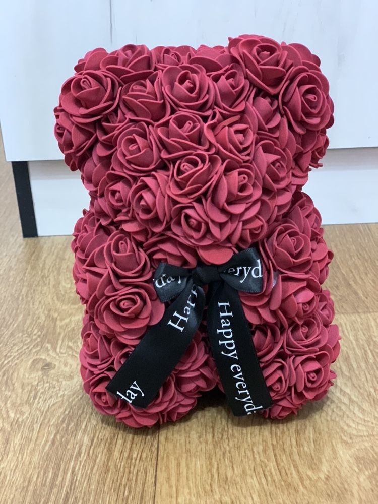 Мече от рози, уникален подарък за всеки повод