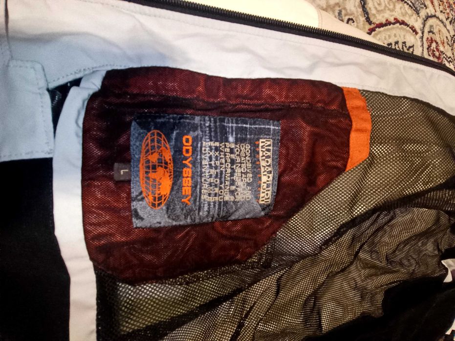 Румынская куртка штормовка