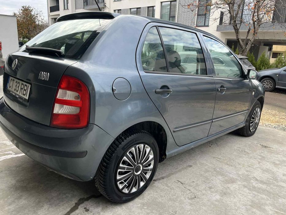 Vând scoda fabia
