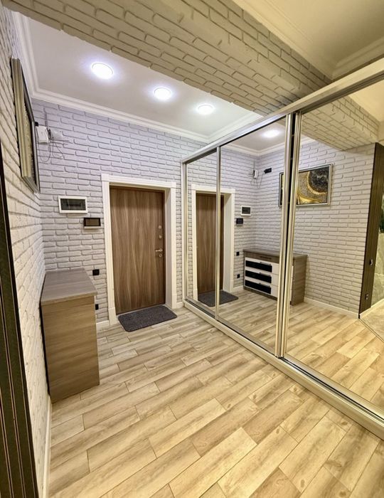 БИЙ чайхона Салом Новостройка с кадастром 3/3/4