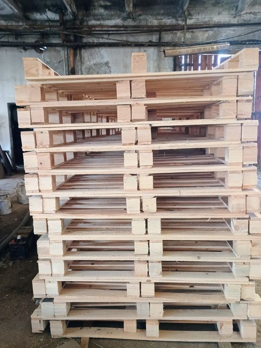 Paleti lemn brad