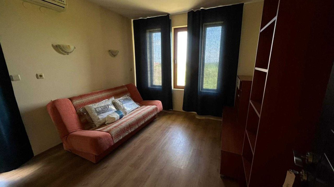 Продава се Къща в с. Гюльовца, Област Бургас - 161 кв.м за 1609 €/кв.м - Снимка #13