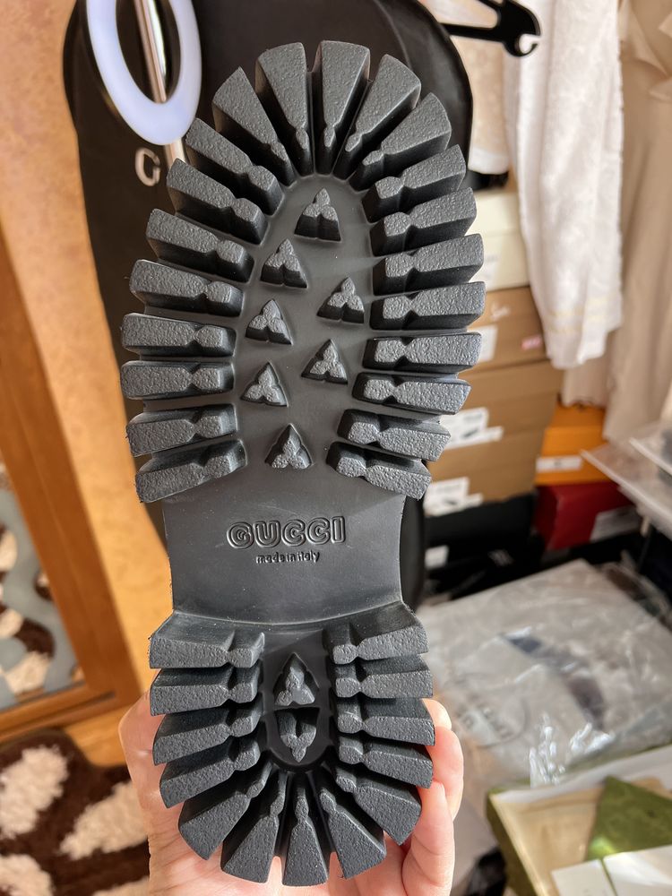 Pantofi/adidasi Gucci 2023