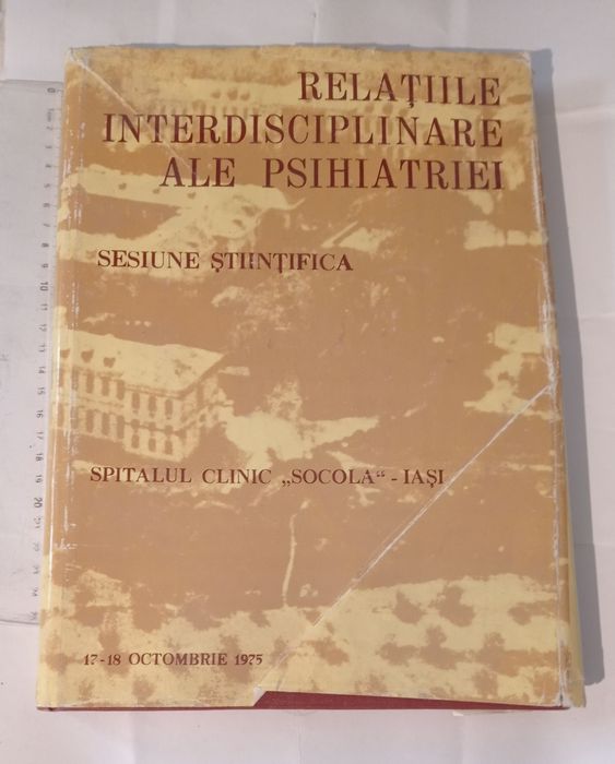Vând/Schimb patru cărți.