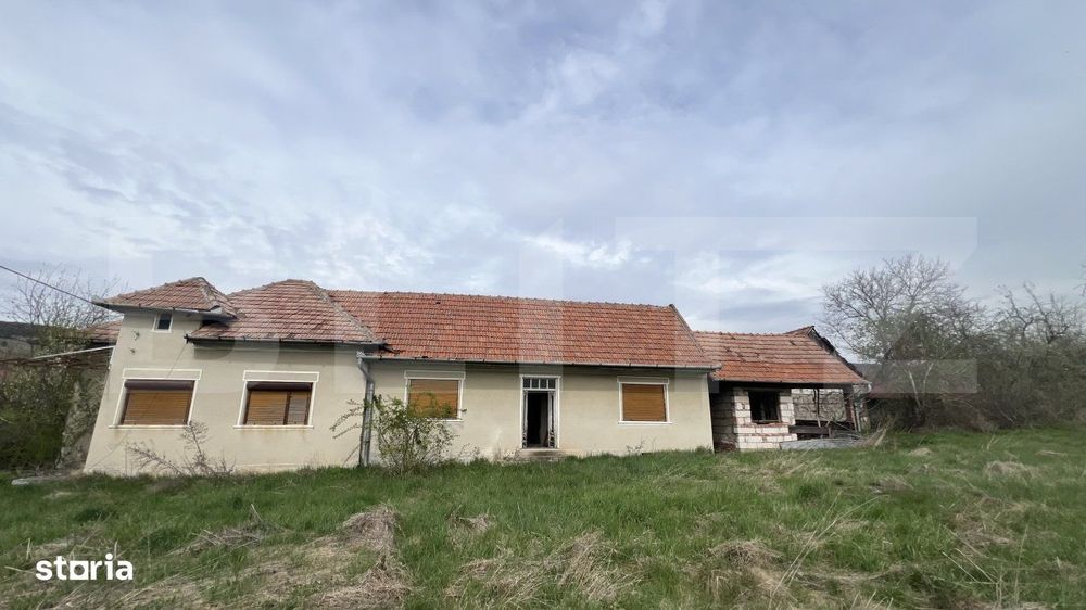 Casa de Vanzare, 4139 mp, Hapria, Ciugud – Ideala ca Locuinta sau Pr