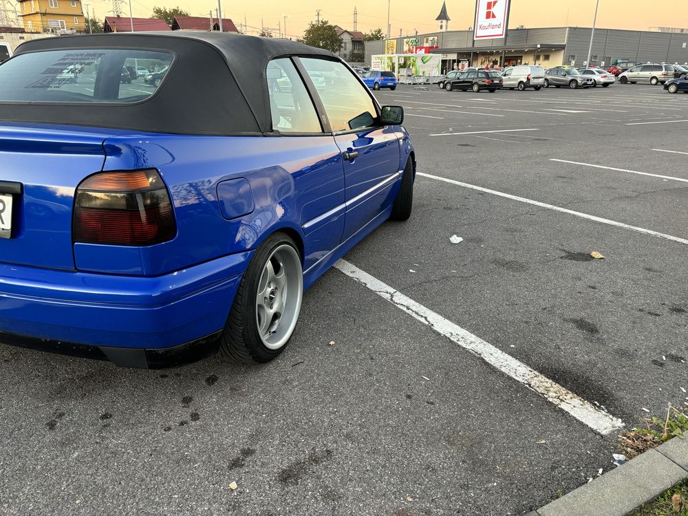 Vand / Schimb cu ceva mai mare golf 3 cabrio