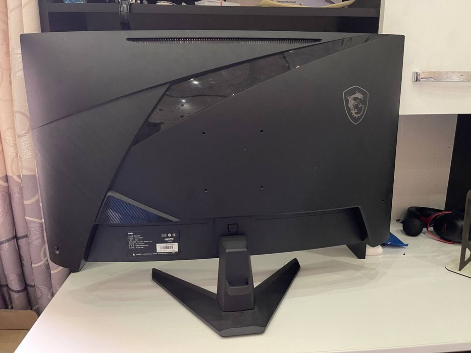 MSI MAG 32CQ6F | 32" WQHD 180Hz Curved Gaming  | Идеальное состояние