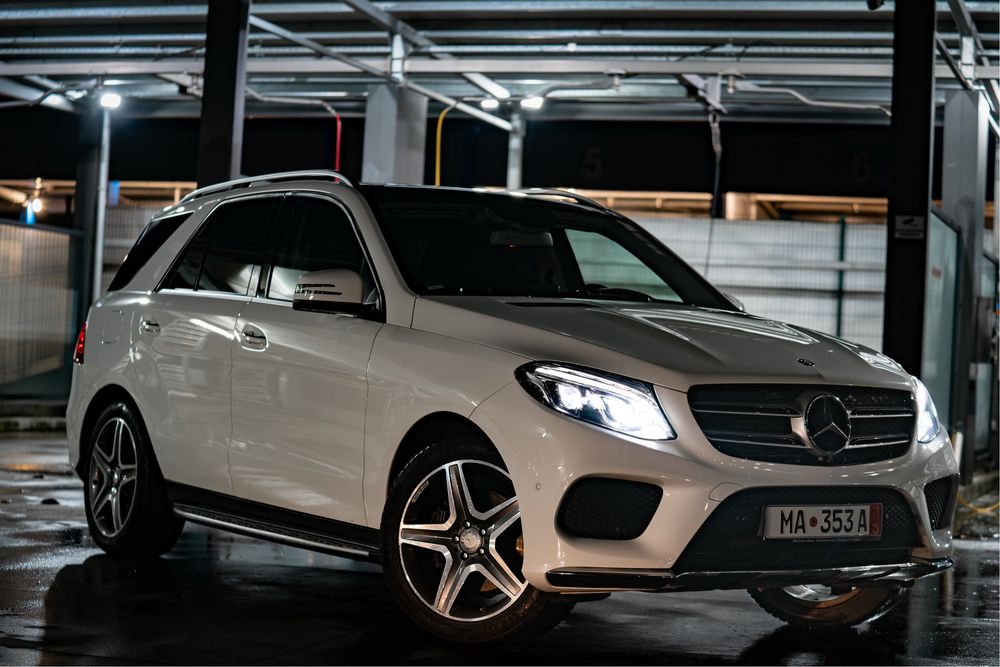 Mercedes-Benz GLE350d 4matic AMG OFFROAD VAKUM PANORAMA 360kamera