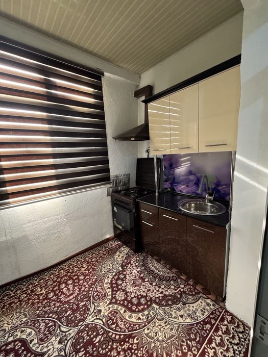 Срочно продается 1 комнатная квартира 5 микрорайон Корзинка