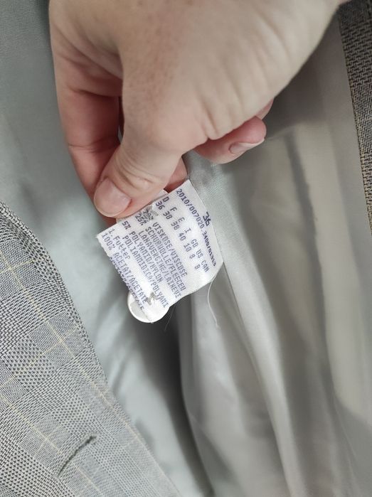 Sacou dama în carouri din vâscoză