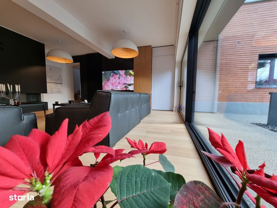 Vila Mediteraneană deosebită, amplasată într-o locație de vis, Bucium